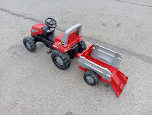 Трактор Rolly Toys Pedal 3-8 лет до 50 кг (3 фото из 7)