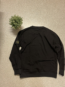 Stone Island (1 фото из 2)