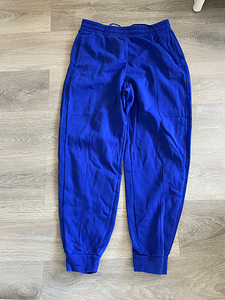 Спортивный костюм (4 фото из 7)