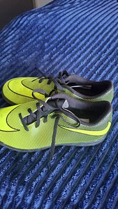 Jalgpalli Nike tossud s.36.5 (1 foto / 2)