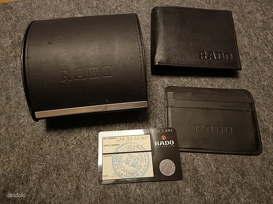 Часы Rado.