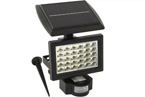 UUS! Valgusti prožektor Kynast 30 LED liikumisanduriga (1 foto / 3)