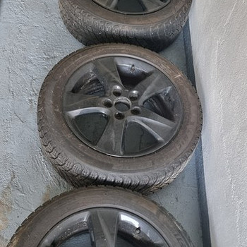 Литые диски Honda с зимними шинами Michelin