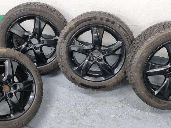 Литые оригинальные диски Honda с зимними шинами Michelin