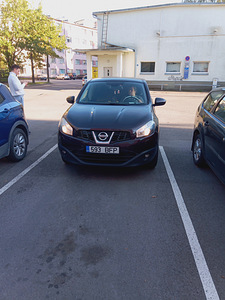 Продам авто (2 фото из 12)