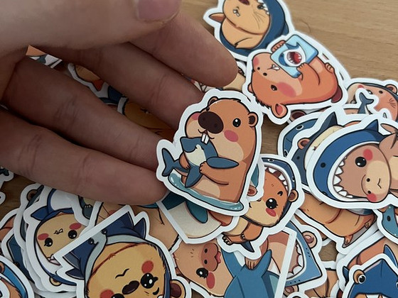 50 originaalset veekindlat kleebist kapibaaraga