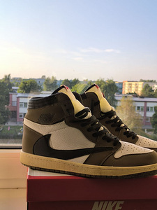 Nike (2 foto / 6)