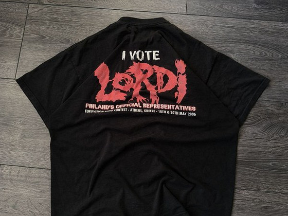 T-shirt
