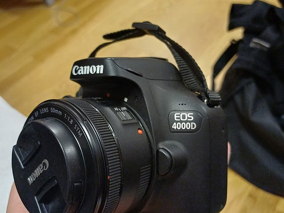 Canon EOS 4000D + Canon EF-S 18–55mm (algajate komplekt)