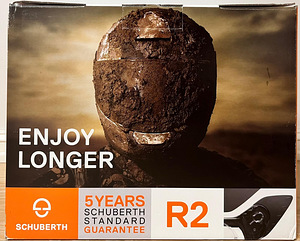 Продается мотоциклетный шлем Schuberth R2 (L, размер 59) + запасной (1 фото из 5)
