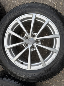 17" Audi originaalveljed 5x112 + naastrehvid 225/60/17 (1 foto / 10)