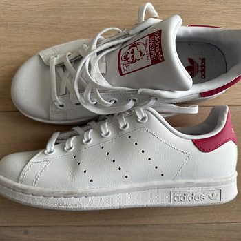 Vabaaja jalanõud Adidas