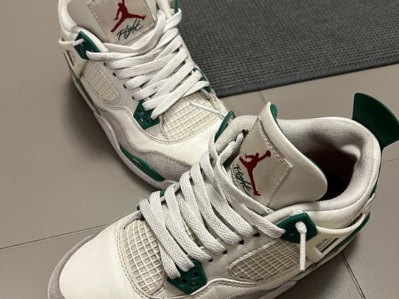 Jordan 4