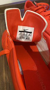 Jalgpallisaapad(42) Nike HypervenomX, Футбольные бутсы(42) (3 фото из 4)