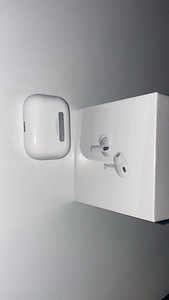 Airpods pro 2 (3 фото из 10)