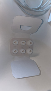 Airpods pro 2 (9 фото из 10)