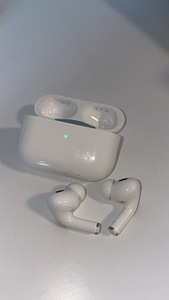 Airpods pro 2 (10 фото из 10)