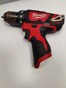 Akutrell Milwaukee M12 BDD ilma akuta (3 foto / 5)