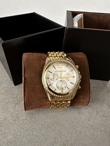 Michael Kors часы (2 фото из 5)