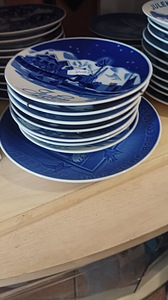 Продам посуду. (3 фото из 10)