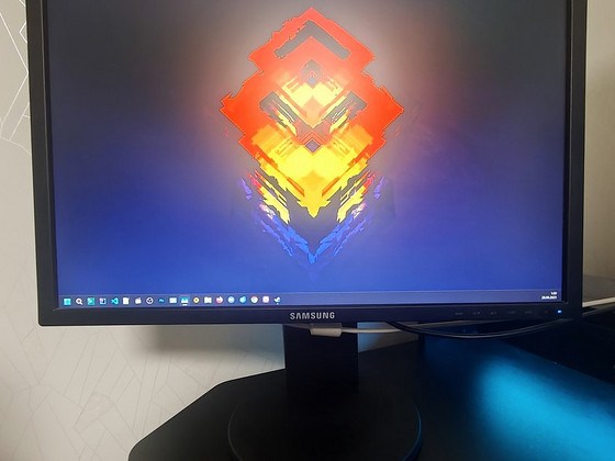 Samsung SyncMaster 2443 24" (1920x1200) monitor
