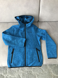 Soe Icepeak kampsun poisile. Pikkus 146-152 cm. (1 foto / 3)
