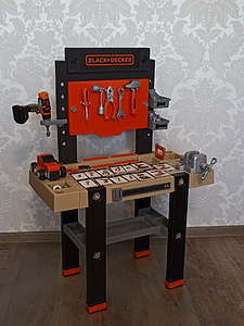 Детский верстак с инструментами Smoby (1 фото из 4)