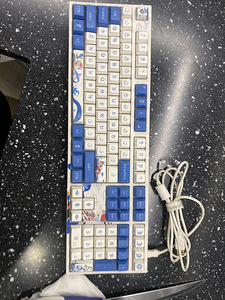 Varmilo клавиатура (1 фото из 3)