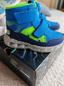 Сапоги Skechers (1 фото из 7)