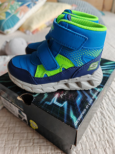 Сапоги Skechers (3 фото из 7)