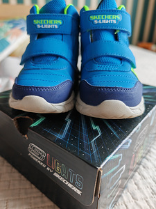 Сапоги Skechers (4 фото из 7)