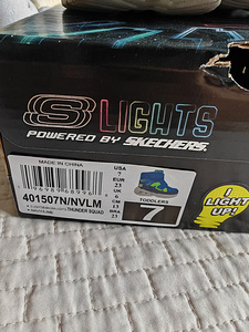 Сапоги Skechers (7 фото из 7)
