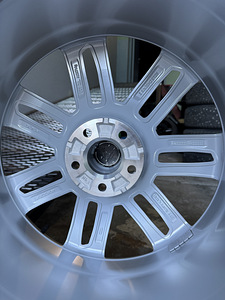 20" Audi originaalveljed 5x112 + uued m+s 255/50/20 (9 foto / 9)