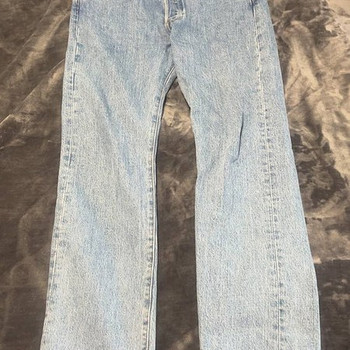 Levis teksad
