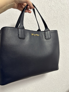 Müüa originaal Tommy Hilfiger kott (8 foto / 10)