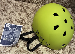 Шлем для роликов, велосипеда, скейтборда и самоката HELMETS (1 фото из 6)