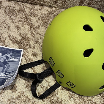 Шлем для роликов, велосипеда, скейтборда и самоката HELMETS