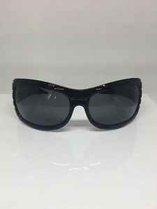 Новые солнцезащитные очки FERRE (1 фото из 3)