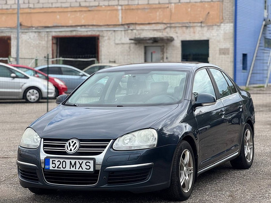 VOLKSWAGEN JETTA