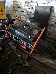 Daewoo 6500w (2 фото из 2)