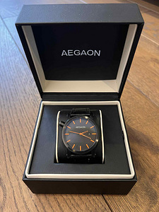 AEGAON "TABULA RASA 44" quartz (1 foto / 2)
