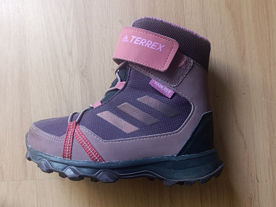 Adidas terrex suurus 28