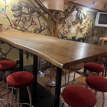 Müün suurt lauda, 2 komplekti jalgu