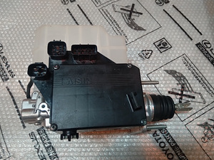 Toyota Lexus 4721060023 044650W110 0446633180 (4 фото из 7)