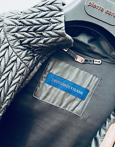 Кожаная куртка Trussardi (5 фото из 5)