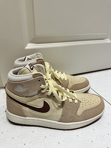 Meeste seemisnahast tossud Nike Jordan Beež & Pruun Air Jord (2 foto / 7)