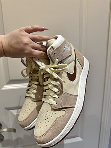 Meeste seemisnahast tossud Nike Jordan Beež & Pruun Air Jord (5 foto / 7)