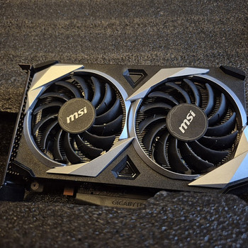 RX 6500 XT -4 GB