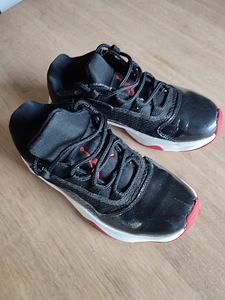 Кроссовки Nike Jordan (1 фото из 5)