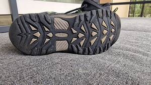 Туристическая обувь Keen р.36 (2 фото из 4)